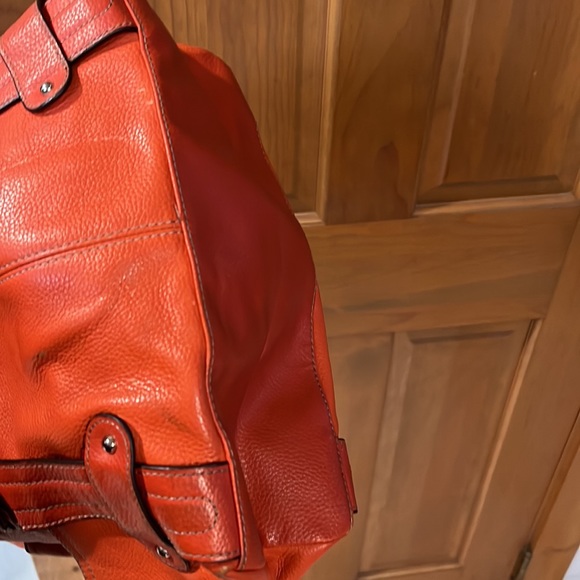 Genuine Tignanello coral shoulder satchel handbag. Good condition. Gently used. - Picture 4 of 5